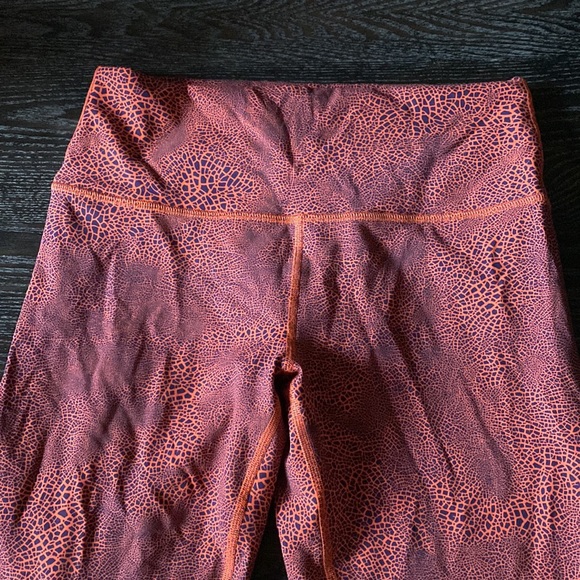 Lululemon Wunder Train 25” - Picture 2 of 3